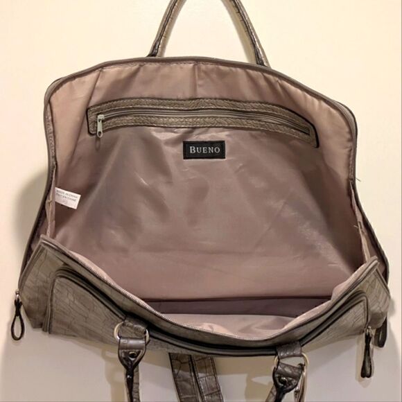 EUC Bueno Silver Faux Crocodile Laptop Bag - Picture 5 of 5